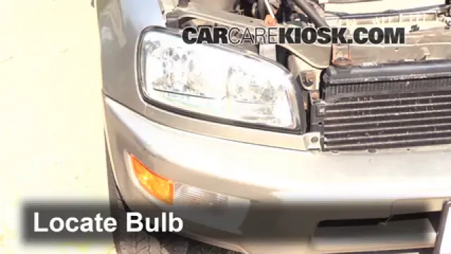 2000 Toyota RAV4 2.0L 4 Cyl. Éclairage Feux de route (remplacer l'ampoule)